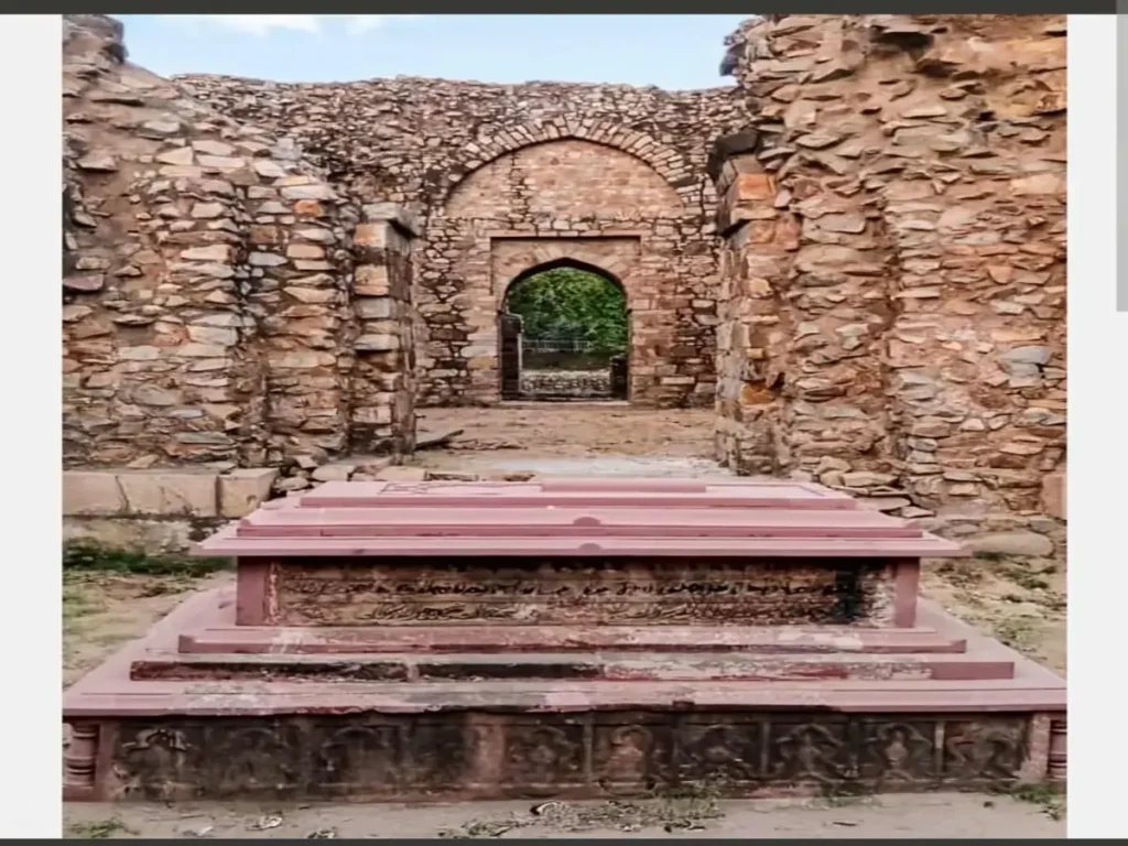 Mehrauli Archaeological Park in Delhi with historic monuments quli khan tomb